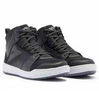 Dainese Ботинки Suburb D-WP Shoes Black/White/Iron-Gate в Архангельске