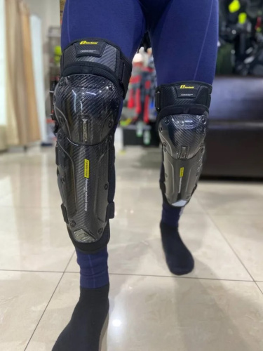 Ones Again Наколенники Carbon Fiber Force в Архангельске